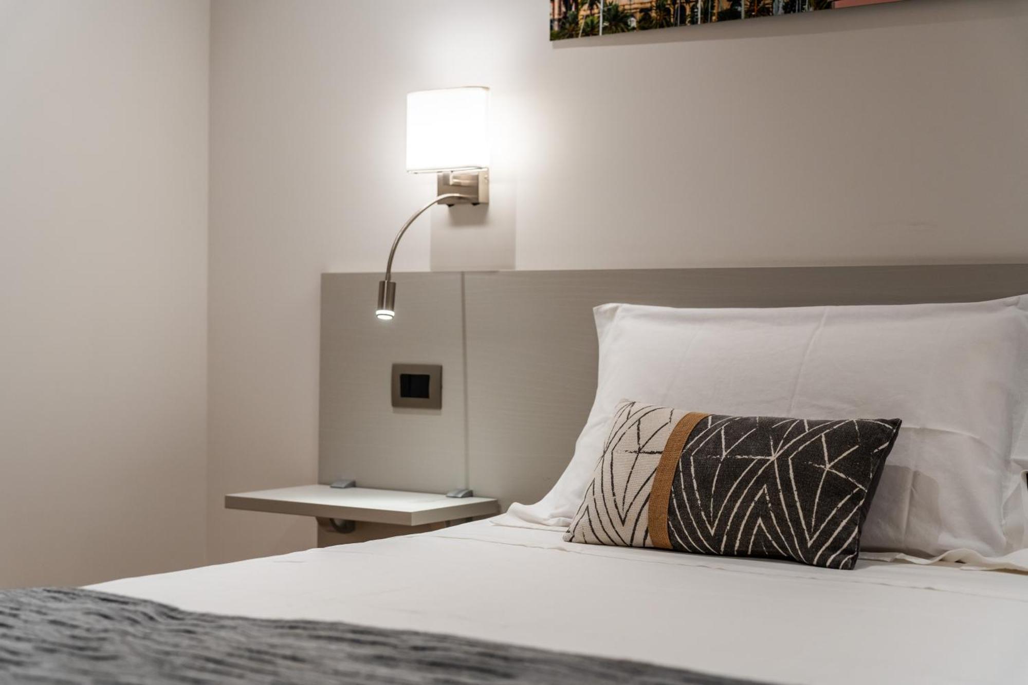 The Inga Rooms Marina Cagliari Bagian luar foto